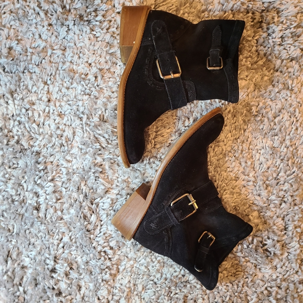Low top booties